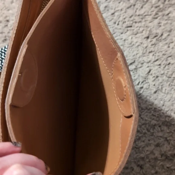 Madewell Crossbody Purse - Picture 5 of 7